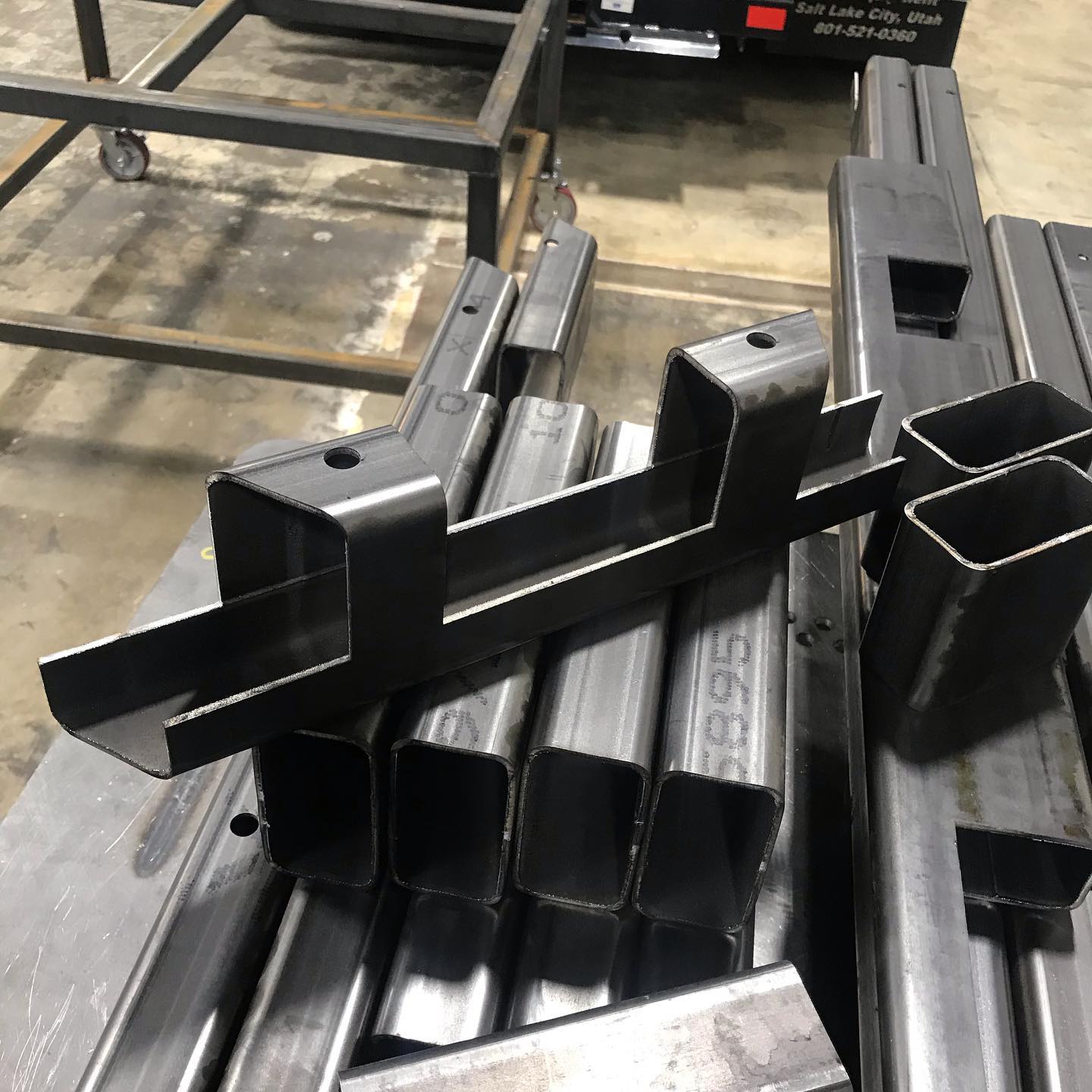 tube laser cutting
