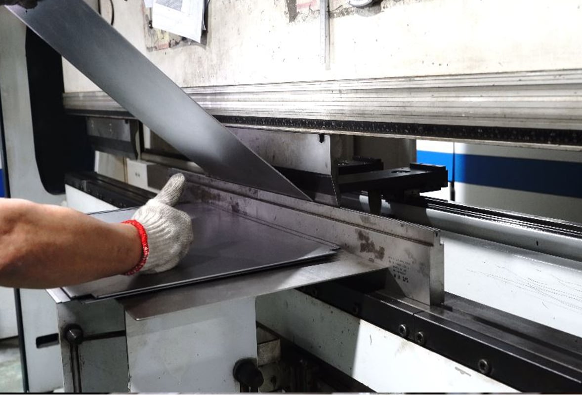CNC Bending Accuracy & Tolerances